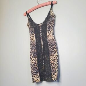 Victoria's Secret NWOT S So Curvaceous Shaping Slip Snow Leopard Shapewear